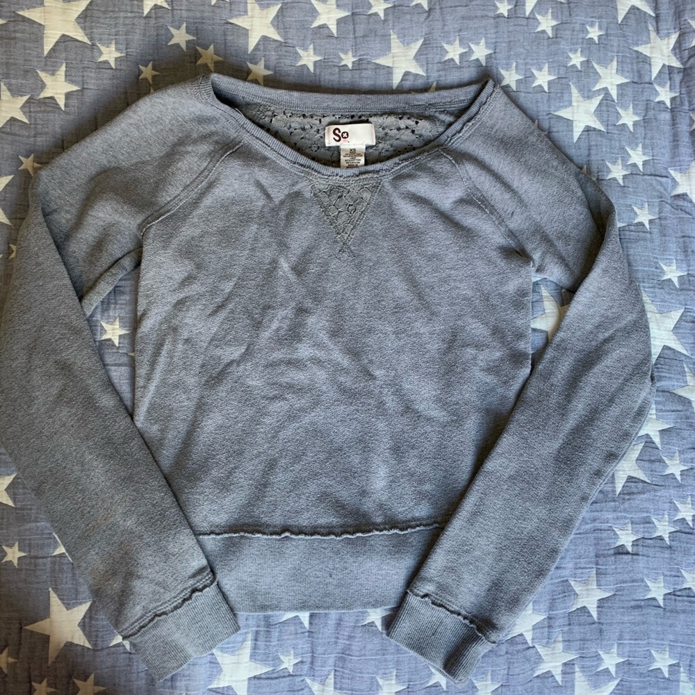 Cute Cropped Lace back sweatshirt XS